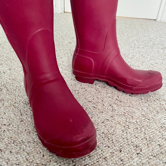 Matte Burgundy Tall Hunter Boots - Picture 3 of 4